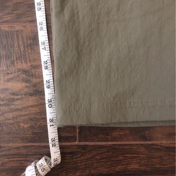 Mountain Hardware Womens Outdoor Pants, size 4 - Picture 9 of 9